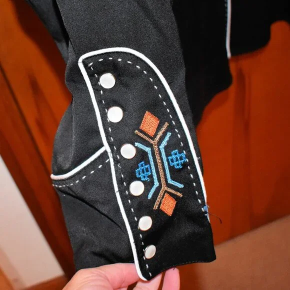 Vintage Scully Black Western Shirt, Front Snaps, Thunderbird Embroidery - Picture 3 of 6